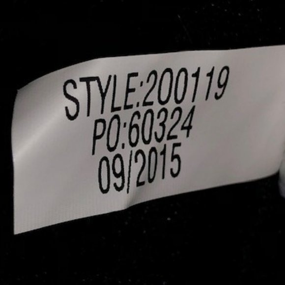 Vineyard Vines Full Zip 1/2 Quilted Fleece - Black - S - Picture 7 of 8